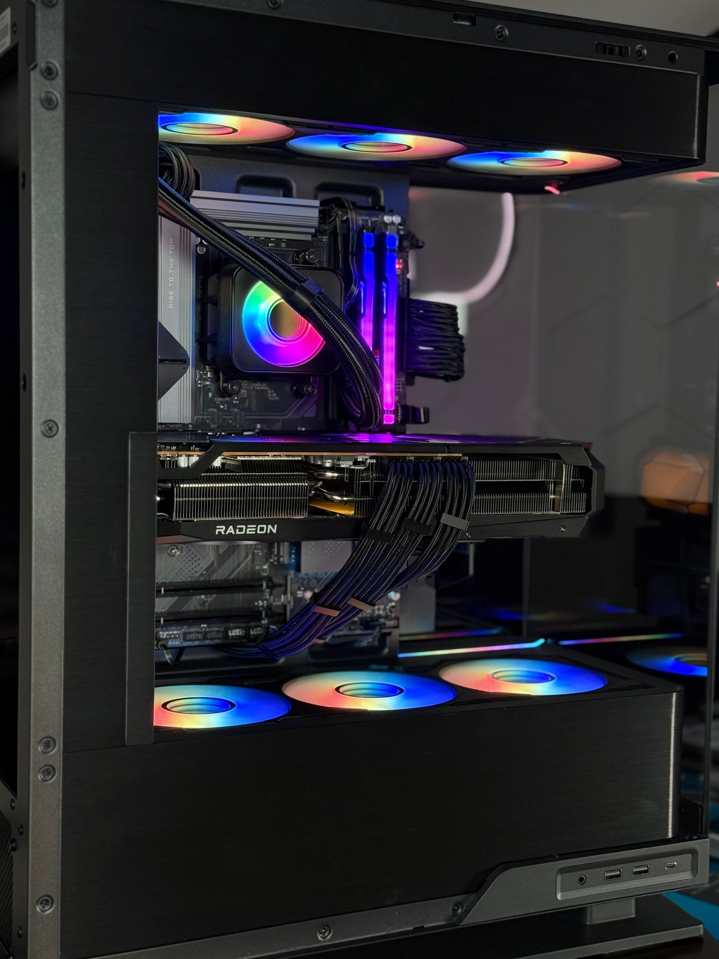 FPS Grim Reaper V2 Hall of Tech Gaming PC